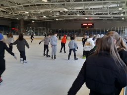 b_1024_768_0_00_images_2023_2024_Homa_lodowisko_20240321_094624